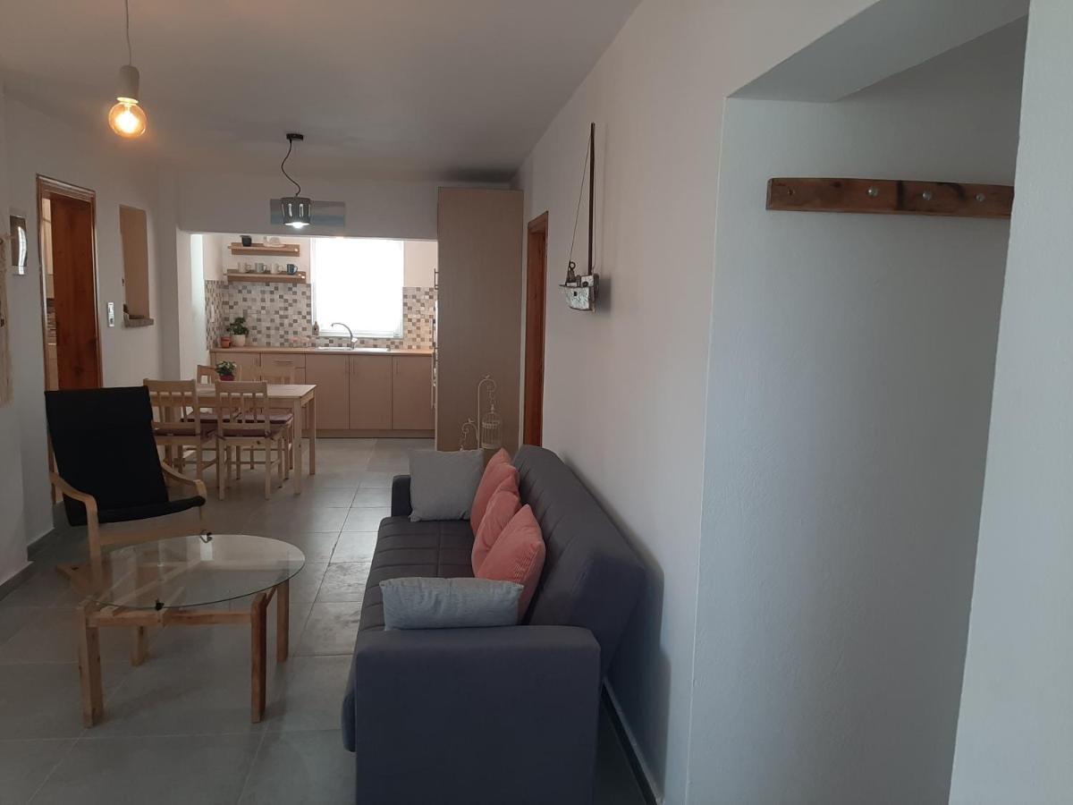 Art House Apartment Kos Town Luaran gambar