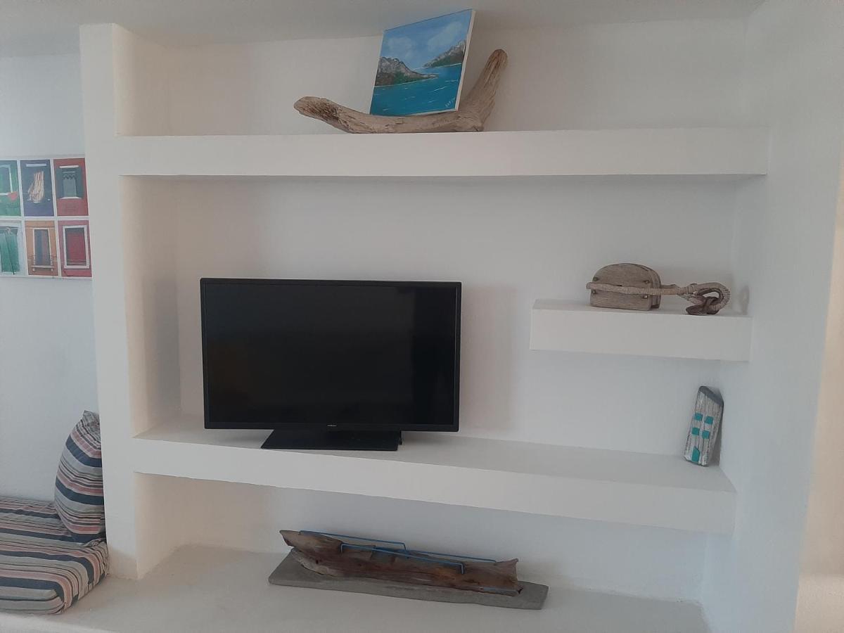 Art House Apartment Kos Town Luaran gambar